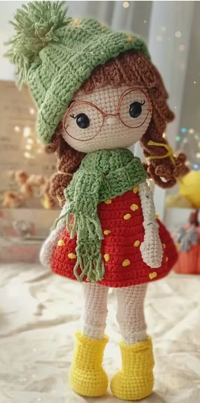 Kit pentru crosetat ,,Papusica Autumn"/ Set complet de crosetat cu toate materialele necesare incluse