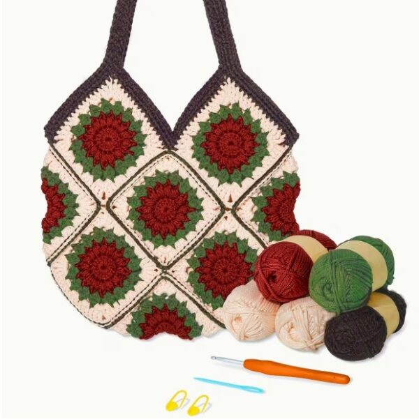 Kit pentru crosetat ,,Geanta cu Flori"/ Set complet de crosetat cu toate materialele necesare incluse