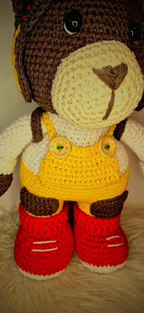 Papusica URSULET, crosetat manual, amigurmi, handmade 100%, aprox. 45 cm